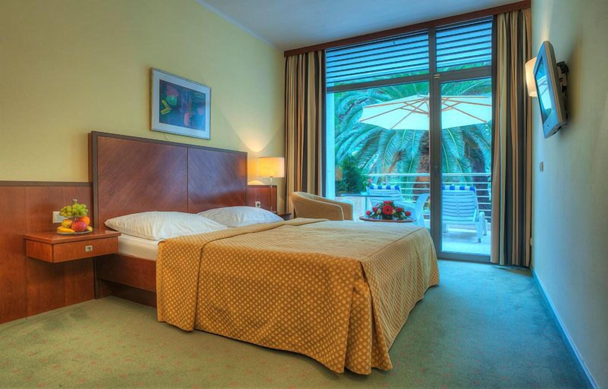 Hotel Rivijera Petrovac Luaran gambar