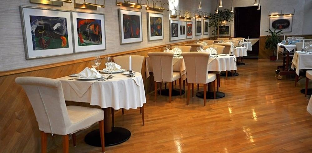 Hotel Rivijera Petrovac Luaran gambar