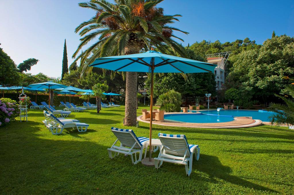 Hotel Rivijera Petrovac Luaran gambar