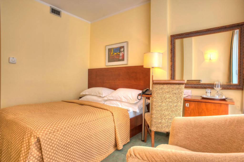 Hotel Rivijera Petrovac Luaran gambar