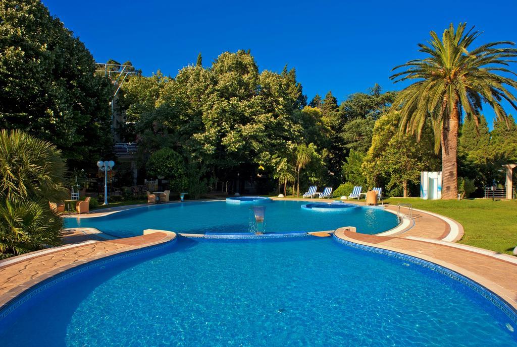 Hotel Rivijera Petrovac Luaran gambar