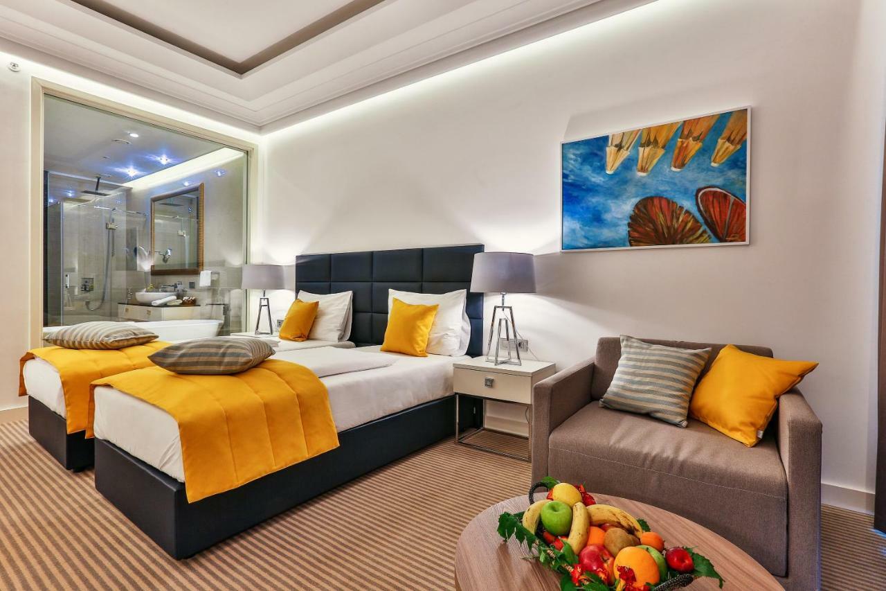 Hotel Rivijera Petrovac Luaran gambar