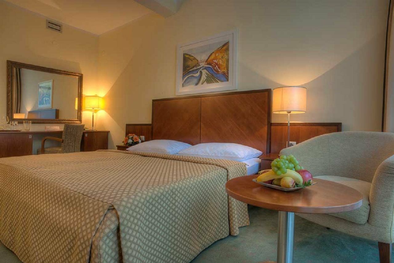 Hotel Rivijera Petrovac Luaran gambar